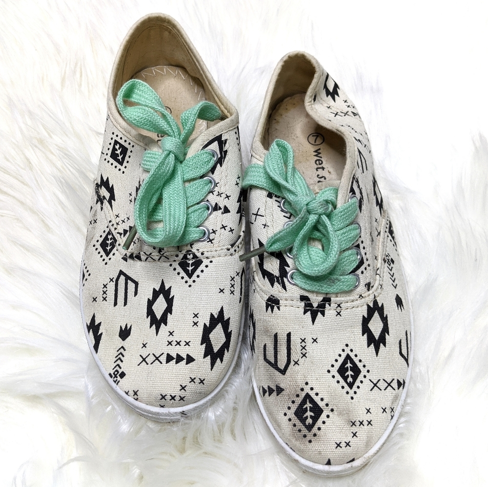 Wet Seal tribal lace up shoes